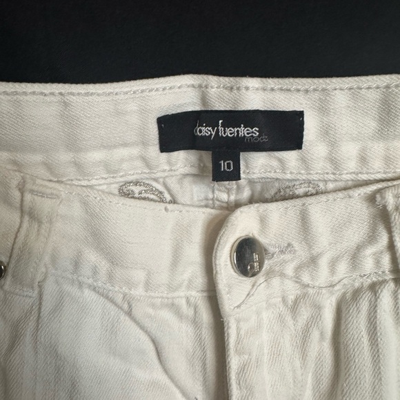 Daisy Fuentes Cream Jeans - Picture 3 of 6